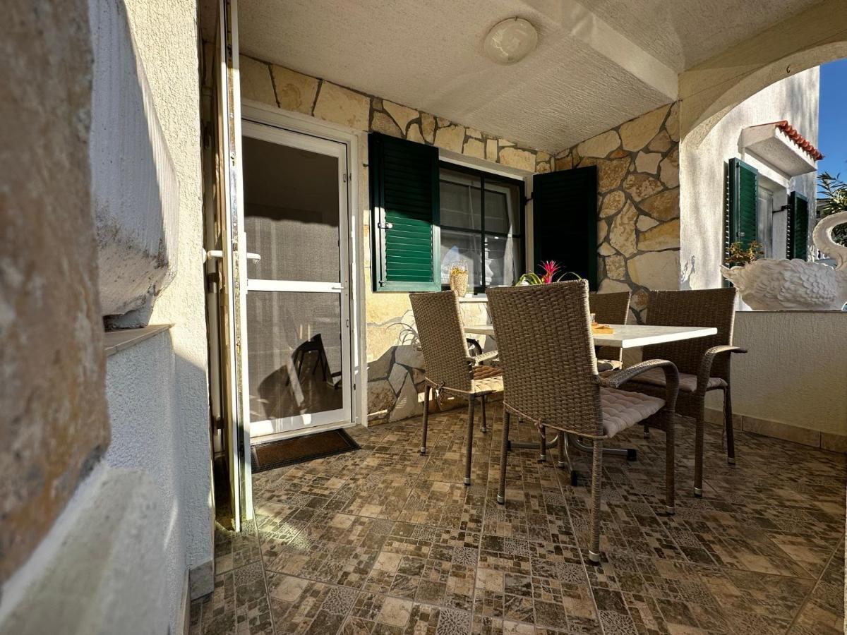 Apartman Veronika Врси Екстер'єр фото